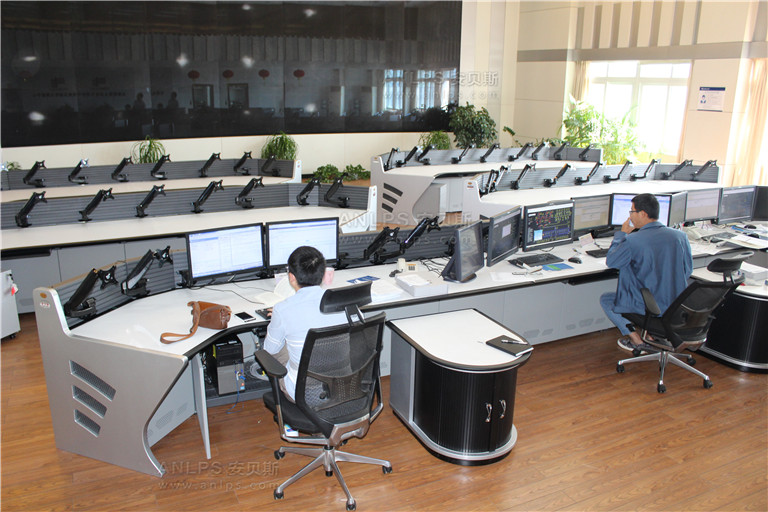 控制台，监控台，操作台