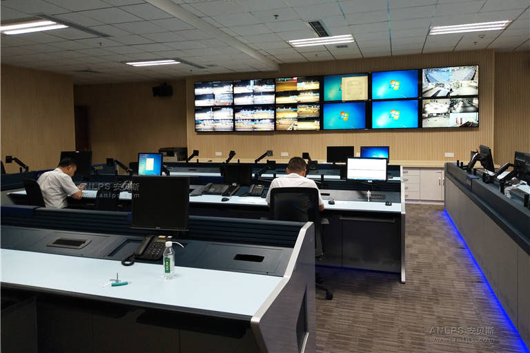 控制台，监控台，操作台