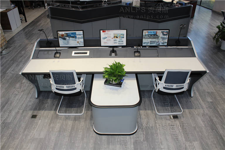 控制台，监控台，操作台