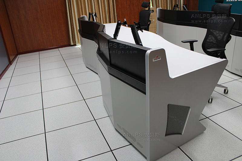 控制台，监控台，操作台